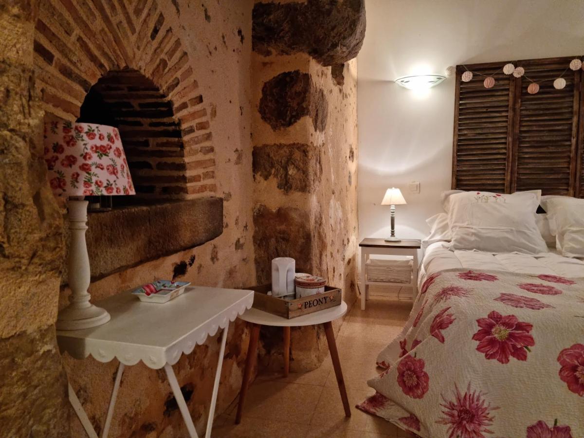 L 'Aupinouse Chambre Double Pivoine Avec Salle D'Eau Privative La Suze-sur-Sarthe Bagian luar foto