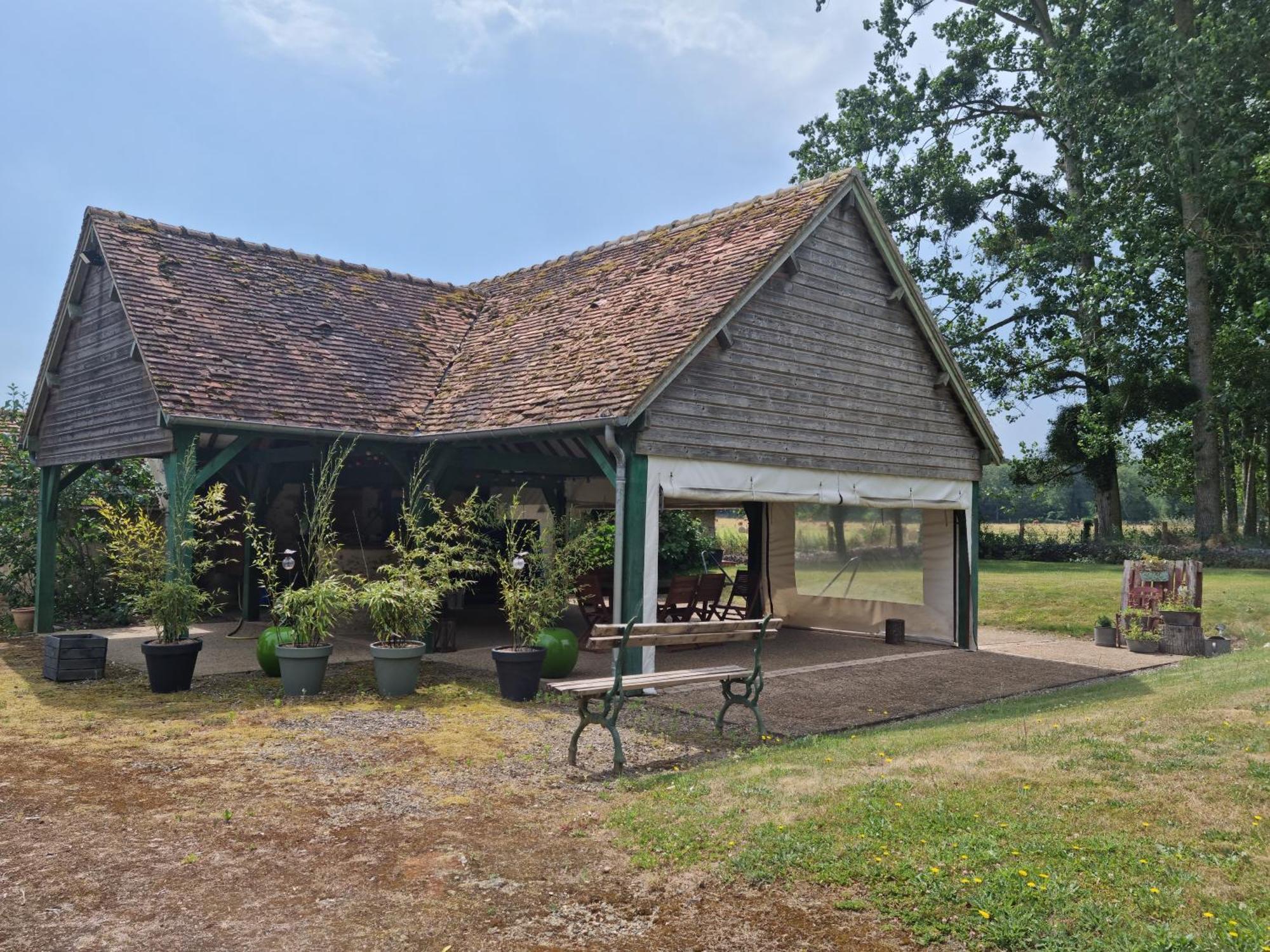 L 'Aupinouse Chambre Double Pivoine Avec Salle D'Eau Privative La Suze-sur-Sarthe Bagian luar foto